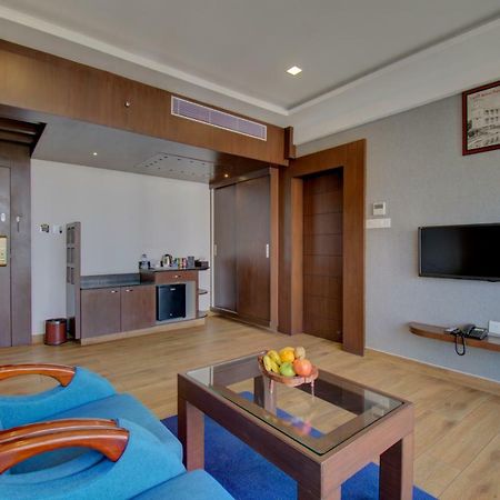 Silver Oak Hotel Májszúr Kültér fotó