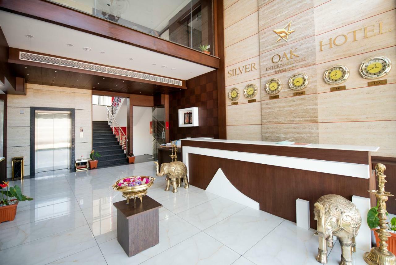 Silver Oak Hotel Májszúr Kültér fotó